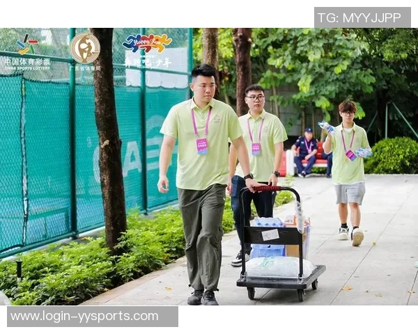 团结奋进的力量聚焦重庆网球队的团队协作与默契配合 团结奋进的力量聚焦重庆网球队的团队协作与默契配合
