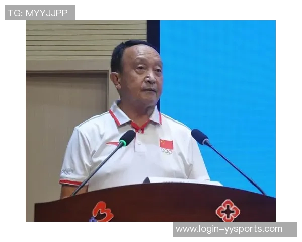 李芳亲授羽毛球技巧与训练心得助你提升竞技水平 李芳亲授羽毛球技巧与训练心得助你提升竞技水平